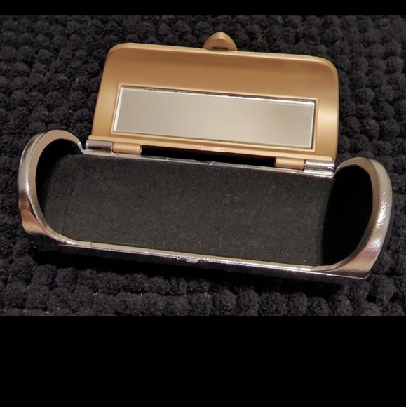Vintage Lipstick Holder with Mirror - Picture 3 of 7
